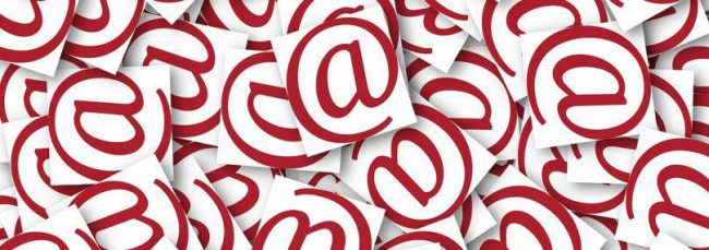 pixabay_email_spam_virus Bild von vielen @-Icons